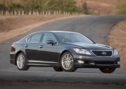 Lexus LS460